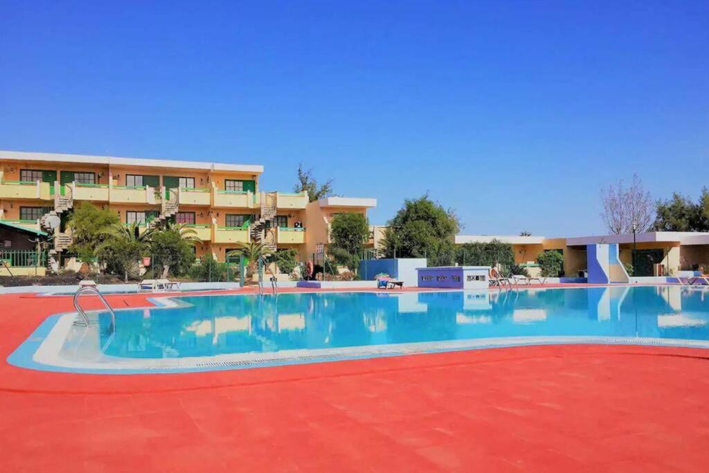 Appartement Bouganville Rez-De-Chaussee Wifi Costa De Antigua Kültér fotó