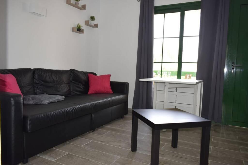 Appartement Bouganville Rez-De-Chaussee Wifi Costa De Antigua Kültér fotó